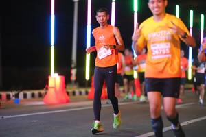 BIB: 2885, 20795
                            <button type="button" onclick="openModal(15476851)" class="btn btn-primary btn-sm float-right btn-popup" data-toggle="modal" data-target=".modal-high-quality">
                        <i class="fas fa-shopping-cart"></i> Add to Cart
                    </button>
                                            <button type="button" onclick="isThisMe(15476851, true)" class="btn btn-success btn-sm float-right btn-popup btn-isme hidden" data-toggle="tooltip" data-placement="bottom" title="นี่คือรูปของคุณใช่ไหม คลิกที่นี่เพื่อเอาเข้าอัลบั้ม">
                        <i class="fas fa-plus"></i> Add to album
                    </button>
                    <button type="button" onclick="isThisMe(15476851, false)" class="btn btn-warning btn-sm float-right btn-popup btn-isnotme hidden">
                        <i class="fas fa-ban"></i> Remove from album
                    </button>