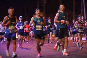 BIB: 45526
                            <button type="button" onclick="openModal(14557727)" class="btn btn-primary btn-sm float-right btn-popup" data-toggle="modal" data-target=".modal-high-quality">
                        <i class="fas fa-shopping-cart"></i> Add to Cart
                    </button>
                                            <button type="button" onclick="isThisMe(14557727, true)" class="btn btn-success btn-sm float-right btn-popup btn-isme hidden" data-toggle="tooltip" data-placement="bottom" title="นี่คือรูปของคุณใช่ไหม คลิกที่นี่เพื่อเอาเข้าอัลบั้ม">
                        <i class="fas fa-plus"></i> Add to album
                    </button>
                    <button type="button" onclick="isThisMe(14557727, false)" class="btn btn-warning btn-sm float-right btn-popup btn-isnotme hidden">
                        <i class="fas fa-ban"></i> Remove from album
                    </button>