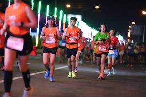 BIB: 25807, 0151, 22941, 4202
                            <button type="button" onclick="openModal(13761385)" class="btn btn-primary btn-sm float-right btn-popup" data-toggle="modal" data-target=".modal-high-quality">
                        <i class="fas fa-shopping-cart"></i> Add to Cart
                    </button>
                                            <button type="button" onclick="isThisMe(13761385, true)" class="btn btn-success btn-sm float-right btn-popup btn-isme hidden" data-toggle="tooltip" data-placement="bottom" title="นี่คือรูปของคุณใช่ไหม คลิกที่นี่เพื่อเอาเข้าอัลบั้ม">
                        <i class="fas fa-plus"></i> Add to album
                    </button>
                    <button type="button" onclick="isThisMe(13761385, false)" class="btn btn-warning btn-sm float-right btn-popup btn-isnotme hidden">
                        <i class="fas fa-ban"></i> Remove from album
                    </button>