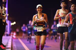 BIB: 401, 43211
                            <button type="button" onclick="openModal(14599229)" class="btn btn-primary btn-sm float-right btn-popup" data-toggle="modal" data-target=".modal-high-quality">
                        <i class="fas fa-shopping-cart"></i> Add to Cart
                    </button>
                                            <button type="button" onclick="isThisMe(14599229, true)" class="btn btn-success btn-sm float-right btn-popup btn-isme hidden" data-toggle="tooltip" data-placement="bottom" title="นี่คือรูปของคุณใช่ไหม คลิกที่นี่เพื่อเอาเข้าอัลบั้ม">
                        <i class="fas fa-plus"></i> Add to album
                    </button>
                    <button type="button" onclick="isThisMe(14599229, false)" class="btn btn-warning btn-sm float-right btn-popup btn-isnotme hidden">
                        <i class="fas fa-ban"></i> Remove from album
                    </button>