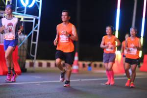 BIB: 21960
                            <button type="button" onclick="openModal(13748451)" class="btn btn-primary btn-sm float-right btn-popup" data-toggle="modal" data-target=".modal-high-quality">
                        <i class="fas fa-shopping-cart"></i> Add to Cart
                    </button>
                                            <button type="button" onclick="isThisMe(13748451, true)" class="btn btn-success btn-sm float-right btn-popup btn-isme hidden" data-toggle="tooltip" data-placement="bottom" title="นี่คือรูปของคุณใช่ไหม คลิกที่นี่เพื่อเอาเข้าอัลบั้ม">
                        <i class="fas fa-plus"></i> Add to album
                    </button>
                    <button type="button" onclick="isThisMe(13748451, false)" class="btn btn-warning btn-sm float-right btn-popup btn-isnotme hidden">
                        <i class="fas fa-ban"></i> Remove from album
                    </button>