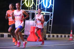 BIB: 2748, 25794, 27106
                            <button type="button" onclick="openModal(13741121)" class="btn btn-primary btn-sm float-right btn-popup" data-toggle="modal" data-target=".modal-high-quality">
                        <i class="fas fa-shopping-cart"></i> Add to Cart
                    </button>
                                            <button type="button" onclick="isThisMe(13741121, true)" class="btn btn-success btn-sm float-right btn-popup btn-isme hidden" data-toggle="tooltip" data-placement="bottom" title="นี่คือรูปของคุณใช่ไหม คลิกที่นี่เพื่อเอาเข้าอัลบั้ม">
                        <i class="fas fa-plus"></i> Add to album
                    </button>
                    <button type="button" onclick="isThisMe(13741121, false)" class="btn btn-warning btn-sm float-right btn-popup btn-isnotme hidden">
                        <i class="fas fa-ban"></i> Remove from album
                    </button>