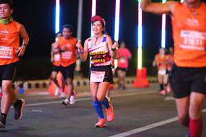 BIB: 21031, 0274, 27618
                            <button type="button" onclick="openModal(13773966)" class="btn btn-primary btn-sm float-right btn-popup" data-toggle="modal" data-target=".modal-high-quality">
                        <i class="fas fa-shopping-cart"></i> Add to Cart
                    </button>
                                            <button type="button" onclick="isThisMe(13773966, true)" class="btn btn-success btn-sm float-right btn-popup btn-isme hidden" data-toggle="tooltip" data-placement="bottom" title="นี่คือรูปของคุณใช่ไหม คลิกที่นี่เพื่อเอาเข้าอัลบั้ม">
                        <i class="fas fa-plus"></i> Add to album
                    </button>
                    <button type="button" onclick="isThisMe(13773966, false)" class="btn btn-warning btn-sm float-right btn-popup btn-isnotme hidden">
                        <i class="fas fa-ban"></i> Remove from album
                    </button>