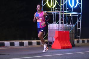 BIB: 20821
                            <button type="button" onclick="openModal(13740290)" class="btn btn-primary btn-sm float-right btn-popup" data-toggle="modal" data-target=".modal-high-quality">
                        <i class="fas fa-shopping-cart"></i> Add to Cart
                    </button>
                                            <button type="button" onclick="isThisMe(13740290, true)" class="btn btn-success btn-sm float-right btn-popup btn-isme hidden" data-toggle="tooltip" data-placement="bottom" title="นี่คือรูปของคุณใช่ไหม คลิกที่นี่เพื่อเอาเข้าอัลบั้ม">
                        <i class="fas fa-plus"></i> Add to album
                    </button>
                    <button type="button" onclick="isThisMe(13740290, false)" class="btn btn-warning btn-sm float-right btn-popup btn-isnotme hidden">
                        <i class="fas fa-ban"></i> Remove from album
                    </button>