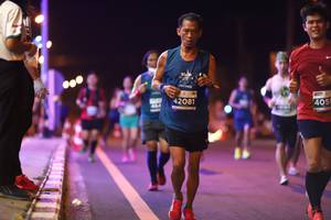 BIB: 42081, 4055
                            <button type="button" onclick="openModal(14914664)" class="btn btn-primary btn-sm float-right btn-popup" data-toggle="modal" data-target=".modal-high-quality">
                        <i class="fas fa-shopping-cart"></i> Add to Cart
                    </button>
                                            <button type="button" onclick="isThisMe(14914664, true)" class="btn btn-success btn-sm float-right btn-popup btn-isme hidden" data-toggle="tooltip" data-placement="bottom" title="นี่คือรูปของคุณใช่ไหม คลิกที่นี่เพื่อเอาเข้าอัลบั้ม">
                        <i class="fas fa-plus"></i> Add to album
                    </button>
                    <button type="button" onclick="isThisMe(14914664, false)" class="btn btn-warning btn-sm float-right btn-popup btn-isnotme hidden">
                        <i class="fas fa-ban"></i> Remove from album
                    </button>