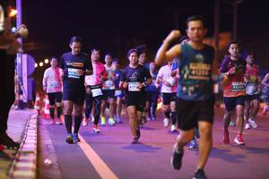 BIB: 410, 95085, 427
                            <button type="button" onclick="openModal(14948373)" class="btn btn-primary btn-sm float-right btn-popup" data-toggle="modal" data-target=".modal-high-quality">
                        <i class="fas fa-shopping-cart"></i> Add to Cart
                    </button>
                                            <button type="button" onclick="isThisMe(14948373, true)" class="btn btn-success btn-sm float-right btn-popup btn-isme hidden" data-toggle="tooltip" data-placement="bottom" title="นี่คือรูปของคุณใช่ไหม คลิกที่นี่เพื่อเอาเข้าอัลบั้ม">
                        <i class="fas fa-plus"></i> Add to album
                    </button>
                    <button type="button" onclick="isThisMe(14948373, false)" class="btn btn-warning btn-sm float-right btn-popup btn-isnotme hidden">
                        <i class="fas fa-ban"></i> Remove from album
                    </button>