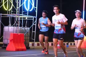BIB: 75102, 13376
                            <button type="button" onclick="openModal(14860556)" class="btn btn-primary btn-sm float-right btn-popup" data-toggle="modal" data-target=".modal-high-quality">
                        <i class="fas fa-shopping-cart"></i> Add to Cart
                    </button>
                                            <button type="button" onclick="isThisMe(14860556, true)" class="btn btn-success btn-sm float-right btn-popup btn-isme hidden" data-toggle="tooltip" data-placement="bottom" title="นี่คือรูปของคุณใช่ไหม คลิกที่นี่เพื่อเอาเข้าอัลบั้ม">
                        <i class="fas fa-plus"></i> Add to album
                    </button>
                    <button type="button" onclick="isThisMe(14860556, false)" class="btn btn-warning btn-sm float-right btn-popup btn-isnotme hidden">
                        <i class="fas fa-ban"></i> Remove from album
                    </button>