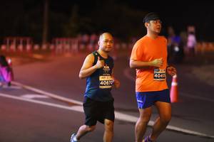 BIB: 40405, 40670
                            <button type="button" onclick="openModal(14808078)" class="btn btn-primary btn-sm float-right btn-popup" data-toggle="modal" data-target=".modal-high-quality">
                        <i class="fas fa-shopping-cart"></i> Add to Cart
                    </button>
                                            <button type="button" onclick="isThisMe(14808078, true)" class="btn btn-success btn-sm float-right btn-popup btn-isme hidden" data-toggle="tooltip" data-placement="bottom" title="นี่คือรูปของคุณใช่ไหม คลิกที่นี่เพื่อเอาเข้าอัลบั้ม">
                        <i class="fas fa-plus"></i> Add to album
                    </button>
                    <button type="button" onclick="isThisMe(14808078, false)" class="btn btn-warning btn-sm float-right btn-popup btn-isnotme hidden">
                        <i class="fas fa-ban"></i> Remove from album
                    </button>