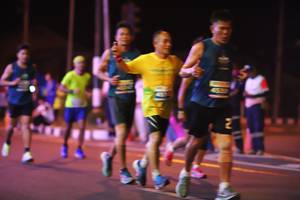 BIB: 610
                            <button type="button" onclick="openModal(15489244)" class="btn btn-primary btn-sm float-right btn-popup" data-toggle="modal" data-target=".modal-high-quality">
                        <i class="fas fa-shopping-cart"></i> Add to Cart
                    </button>
                                            <button type="button" onclick="isThisMe(15489244, true)" class="btn btn-success btn-sm float-right btn-popup btn-isme hidden" data-toggle="tooltip" data-placement="bottom" title="นี่คือรูปของคุณใช่ไหม คลิกที่นี่เพื่อเอาเข้าอัลบั้ม">
                        <i class="fas fa-plus"></i> Add to album
                    </button>
                    <button type="button" onclick="isThisMe(15489244, false)" class="btn btn-warning btn-sm float-right btn-popup btn-isnotme hidden">
                        <i class="fas fa-ban"></i> Remove from album
                    </button>