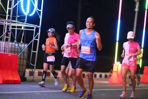 BIB: 977, 20786, 23100
                            <button type="button" onclick="openModal(13758066)" class="btn btn-primary btn-sm float-right btn-popup" data-toggle="modal" data-target=".modal-high-quality">
                        <i class="fas fa-shopping-cart"></i> Add to Cart
                    </button>
                                            <button type="button" onclick="isThisMe(13758066, true)" class="btn btn-success btn-sm float-right btn-popup btn-isme hidden" data-toggle="tooltip" data-placement="bottom" title="นี่คือรูปของคุณใช่ไหม คลิกที่นี่เพื่อเอาเข้าอัลบั้ม">
                        <i class="fas fa-plus"></i> Add to album
                    </button>
                    <button type="button" onclick="isThisMe(13758066, false)" class="btn btn-warning btn-sm float-right btn-popup btn-isnotme hidden">
                        <i class="fas fa-ban"></i> Remove from album
                    </button>