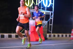 BIB: 25160
                            <button type="button" onclick="openModal(13753893)" class="btn btn-primary btn-sm float-right btn-popup" data-toggle="modal" data-target=".modal-high-quality">
                        <i class="fas fa-shopping-cart"></i> Add to Cart
                    </button>
                                            <button type="button" onclick="isThisMe(13753893, true)" class="btn btn-success btn-sm float-right btn-popup btn-isme hidden" data-toggle="tooltip" data-placement="bottom" title="นี่คือรูปของคุณใช่ไหม คลิกที่นี่เพื่อเอาเข้าอัลบั้ม">
                        <i class="fas fa-plus"></i> Add to album
                    </button>
                    <button type="button" onclick="isThisMe(13753893, false)" class="btn btn-warning btn-sm float-right btn-popup btn-isnotme hidden">
                        <i class="fas fa-ban"></i> Remove from album
                    </button>