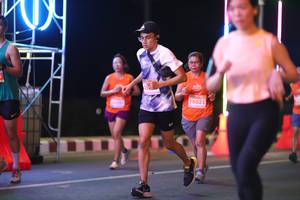 BIB: 28023
                            <button type="button" onclick="openModal(13786039)" class="btn btn-primary btn-sm float-right btn-popup" data-toggle="modal" data-target=".modal-high-quality">
                        <i class="fas fa-shopping-cart"></i> Add to Cart
                    </button>
                                            <button type="button" onclick="isThisMe(13786039, true)" class="btn btn-success btn-sm float-right btn-popup btn-isme hidden" data-toggle="tooltip" data-placement="bottom" title="นี่คือรูปของคุณใช่ไหม คลิกที่นี่เพื่อเอาเข้าอัลบั้ม">
                        <i class="fas fa-plus"></i> Add to album
                    </button>
                    <button type="button" onclick="isThisMe(13786039, false)" class="btn btn-warning btn-sm float-right btn-popup btn-isnotme hidden">
                        <i class="fas fa-ban"></i> Remove from album
                    </button>