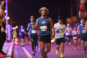 BIB: 40276, 42871
                            <button type="button" onclick="openModal(15489202)" class="btn btn-primary btn-sm float-right btn-popup" data-toggle="modal" data-target=".modal-high-quality">
                        <i class="fas fa-shopping-cart"></i> Add to Cart
                    </button>
                                            <button type="button" onclick="isThisMe(15489202, true)" class="btn btn-success btn-sm float-right btn-popup btn-isme hidden" data-toggle="tooltip" data-placement="bottom" title="นี่คือรูปของคุณใช่ไหม คลิกที่นี่เพื่อเอาเข้าอัลบั้ม">
                        <i class="fas fa-plus"></i> Add to album
                    </button>
                    <button type="button" onclick="isThisMe(15489202, false)" class="btn btn-warning btn-sm float-right btn-popup btn-isnotme hidden">
                        <i class="fas fa-ban"></i> Remove from album
                    </button>