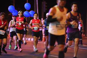 BIB: 459, 40677
                            <button type="button" onclick="openModal(14925573)" class="btn btn-primary btn-sm float-right btn-popup" data-toggle="modal" data-target=".modal-high-quality">
                        <i class="fas fa-shopping-cart"></i> Add to Cart
                    </button>
                                            <button type="button" onclick="isThisMe(14925573, true)" class="btn btn-success btn-sm float-right btn-popup btn-isme hidden" data-toggle="tooltip" data-placement="bottom" title="นี่คือรูปของคุณใช่ไหม คลิกที่นี่เพื่อเอาเข้าอัลบั้ม">
                        <i class="fas fa-plus"></i> Add to album
                    </button>
                    <button type="button" onclick="isThisMe(14925573, false)" class="btn btn-warning btn-sm float-right btn-popup btn-isnotme hidden">
                        <i class="fas fa-ban"></i> Remove from album
                    </button>