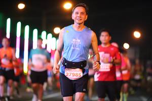 BIB: 27985
                            <button type="button" onclick="openModal(15478107)" class="btn btn-primary btn-sm float-right btn-popup" data-toggle="modal" data-target=".modal-high-quality">
                        <i class="fas fa-shopping-cart"></i> Add to Cart
                    </button>
                                            <button type="button" onclick="isThisMe(15478107, true)" class="btn btn-success btn-sm float-right btn-popup btn-isme hidden" data-toggle="tooltip" data-placement="bottom" title="นี่คือรูปของคุณใช่ไหม คลิกที่นี่เพื่อเอาเข้าอัลบั้ม">
                        <i class="fas fa-plus"></i> Add to album
                    </button>
                    <button type="button" onclick="isThisMe(15478107, false)" class="btn btn-warning btn-sm float-right btn-popup btn-isnotme hidden">
                        <i class="fas fa-ban"></i> Remove from album
                    </button>