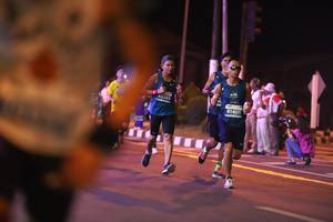 BIB: 40385, 81401
                            <button type="button" onclick="openModal(15487922)" class="btn btn-primary btn-sm float-right btn-popup" data-toggle="modal" data-target=".modal-high-quality">
                        <i class="fas fa-shopping-cart"></i> Add to Cart
                    </button>
                                            <button type="button" onclick="isThisMe(15487922, true)" class="btn btn-success btn-sm float-right btn-popup btn-isme hidden" data-toggle="tooltip" data-placement="bottom" title="นี่คือรูปของคุณใช่ไหม คลิกที่นี่เพื่อเอาเข้าอัลบั้ม">
                        <i class="fas fa-plus"></i> Add to album
                    </button>
                    <button type="button" onclick="isThisMe(15487922, false)" class="btn btn-warning btn-sm float-right btn-popup btn-isnotme hidden">
                        <i class="fas fa-ban"></i> Remove from album
                    </button>