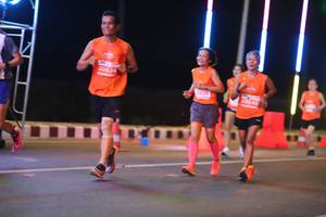 BIB: 20624, 98536, 25045
                            <button type="button" onclick="openModal(13748396)" class="btn btn-primary btn-sm float-right btn-popup" data-toggle="modal" data-target=".modal-high-quality">
                        <i class="fas fa-shopping-cart"></i> Add to Cart
                    </button>
                                            <button type="button" onclick="isThisMe(13748396, true)" class="btn btn-success btn-sm float-right btn-popup btn-isme hidden" data-toggle="tooltip" data-placement="bottom" title="นี่คือรูปของคุณใช่ไหม คลิกที่นี่เพื่อเอาเข้าอัลบั้ม">
                        <i class="fas fa-plus"></i> Add to album
                    </button>
                    <button type="button" onclick="isThisMe(13748396, false)" class="btn btn-warning btn-sm float-right btn-popup btn-isnotme hidden">
                        <i class="fas fa-ban"></i> Remove from album
                    </button>