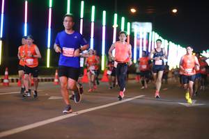 BIB: 3732
                            <button type="button" onclick="openModal(13764000)" class="btn btn-primary btn-sm float-right btn-popup" data-toggle="modal" data-target=".modal-high-quality">
                        <i class="fas fa-shopping-cart"></i> Add to Cart
                    </button>
                                            <button type="button" onclick="isThisMe(13764000, true)" class="btn btn-success btn-sm float-right btn-popup btn-isme hidden" data-toggle="tooltip" data-placement="bottom" title="นี่คือรูปของคุณใช่ไหม คลิกที่นี่เพื่อเอาเข้าอัลบั้ม">
                        <i class="fas fa-plus"></i> Add to album
                    </button>
                    <button type="button" onclick="isThisMe(13764000, false)" class="btn btn-warning btn-sm float-right btn-popup btn-isnotme hidden">
                        <i class="fas fa-ban"></i> Remove from album
                    </button>