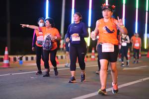 BIB: 963, 0921, 29186
                            <button type="button" onclick="openModal(15087124)" class="btn btn-primary btn-sm float-right btn-popup" data-toggle="modal" data-target=".modal-high-quality">
                        <i class="fas fa-shopping-cart"></i> Add to Cart
                    </button>
                                            <button type="button" onclick="isThisMe(15087124, true)" class="btn btn-success btn-sm float-right btn-popup btn-isme hidden" data-toggle="tooltip" data-placement="bottom" title="นี่คือรูปของคุณใช่ไหม คลิกที่นี่เพื่อเอาเข้าอัลบั้ม">
                        <i class="fas fa-plus"></i> Add to album
                    </button>
                    <button type="button" onclick="isThisMe(15087124, false)" class="btn btn-warning btn-sm float-right btn-popup btn-isnotme hidden">
                        <i class="fas fa-ban"></i> Remove from album
                    </button>