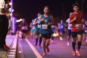 BIB: 42081, 40596
                            <button type="button" onclick="openModal(14914391)" class="btn btn-primary btn-sm float-right btn-popup" data-toggle="modal" data-target=".modal-high-quality">
                        <i class="fas fa-shopping-cart"></i> Add to Cart
                    </button>
                                            <button type="button" onclick="isThisMe(14914391, true)" class="btn btn-success btn-sm float-right btn-popup btn-isme hidden" data-toggle="tooltip" data-placement="bottom" title="นี่คือรูปของคุณใช่ไหม คลิกที่นี่เพื่อเอาเข้าอัลบั้ม">
                        <i class="fas fa-plus"></i> Add to album
                    </button>
                    <button type="button" onclick="isThisMe(14914391, false)" class="btn btn-warning btn-sm float-right btn-popup btn-isnotme hidden">
                        <i class="fas fa-ban"></i> Remove from album
                    </button>