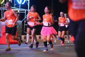 BIB: 28062, 28266, 21877
                            <button type="button" onclick="openModal(13763939)" class="btn btn-primary btn-sm float-right btn-popup" data-toggle="modal" data-target=".modal-high-quality">
                        <i class="fas fa-shopping-cart"></i> Add to Cart
                    </button>
                                            <button type="button" onclick="isThisMe(13763939, true)" class="btn btn-success btn-sm float-right btn-popup btn-isme hidden" data-toggle="tooltip" data-placement="bottom" title="นี่คือรูปของคุณใช่ไหม คลิกที่นี่เพื่อเอาเข้าอัลบั้ม">
                        <i class="fas fa-plus"></i> Add to album
                    </button>
                    <button type="button" onclick="isThisMe(13763939, false)" class="btn btn-warning btn-sm float-right btn-popup btn-isnotme hidden">
                        <i class="fas fa-ban"></i> Remove from album
                    </button>