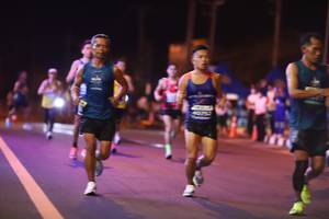 BIB: 40752
                            <button type="button" onclick="openModal(15486820)" class="btn btn-primary btn-sm float-right btn-popup" data-toggle="modal" data-target=".modal-high-quality">
                        <i class="fas fa-shopping-cart"></i> Add to Cart
                    </button>
                                            <button type="button" onclick="isThisMe(15486820, true)" class="btn btn-success btn-sm float-right btn-popup btn-isme hidden" data-toggle="tooltip" data-placement="bottom" title="นี่คือรูปของคุณใช่ไหม คลิกที่นี่เพื่อเอาเข้าอัลบั้ม">
                        <i class="fas fa-plus"></i> Add to album
                    </button>
                    <button type="button" onclick="isThisMe(15486820, false)" class="btn btn-warning btn-sm float-right btn-popup btn-isnotme hidden">
                        <i class="fas fa-ban"></i> Remove from album
                    </button>