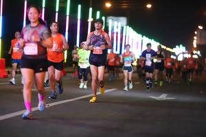 BIB: 220
                            <button type="button" onclick="openModal(13798900)" class="btn btn-primary btn-sm float-right btn-popup" data-toggle="modal" data-target=".modal-high-quality">
                        <i class="fas fa-shopping-cart"></i> Add to Cart
                    </button>
                                            <button type="button" onclick="isThisMe(13798900, true)" class="btn btn-success btn-sm float-right btn-popup btn-isme hidden" data-toggle="tooltip" data-placement="bottom" title="นี่คือรูปของคุณใช่ไหม คลิกที่นี่เพื่อเอาเข้าอัลบั้ม">
                        <i class="fas fa-plus"></i> Add to album
                    </button>
                    <button type="button" onclick="isThisMe(13798900, false)" class="btn btn-warning btn-sm float-right btn-popup btn-isnotme hidden">
                        <i class="fas fa-ban"></i> Remove from album
                    </button>