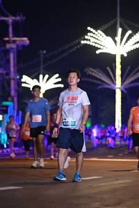 BIB: 40610
                            <button type="button" onclick="openModal(13994415)" class="btn btn-primary btn-sm float-right btn-popup" data-toggle="modal" data-target=".modal-high-quality">
                        <i class="fas fa-shopping-cart"></i> Add to Cart
                    </button>
                                            <button type="button" onclick="isThisMe(13994415, true)" class="btn btn-success btn-sm float-right btn-popup btn-isme hidden" data-toggle="tooltip" data-placement="bottom" title="นี่คือรูปของคุณใช่ไหม คลิกที่นี่เพื่อเอาเข้าอัลบั้ม">
                        <i class="fas fa-plus"></i> Add to album
                    </button>
                    <button type="button" onclick="isThisMe(13994415, false)" class="btn btn-warning btn-sm float-right btn-popup btn-isnotme hidden">
                        <i class="fas fa-ban"></i> Remove from album
                    </button>