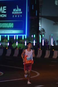 BIB: 2021, 45059
                            <button type="button" onclick="openModal(14714498)" class="btn btn-primary btn-sm float-right btn-popup" data-toggle="modal" data-target=".modal-high-quality">
                        <i class="fas fa-shopping-cart"></i> Add to Cart
                    </button>
                                            <button type="button" onclick="isThisMe(14714498, true)" class="btn btn-success btn-sm float-right btn-popup btn-isme hidden" data-toggle="tooltip" data-placement="bottom" title="นี่คือรูปของคุณใช่ไหม คลิกที่นี่เพื่อเอาเข้าอัลบั้ม">
                        <i class="fas fa-plus"></i> Add to album
                    </button>
                    <button type="button" onclick="isThisMe(14714498, false)" class="btn btn-warning btn-sm float-right btn-popup btn-isnotme hidden">
                        <i class="fas fa-ban"></i> Remove from album
                    </button>