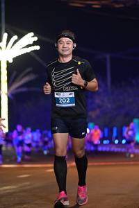 BIB: 202
                            <button type="button" onclick="openModal(13992454)" class="btn btn-primary btn-sm float-right btn-popup" data-toggle="modal" data-target=".modal-high-quality">
                        <i class="fas fa-shopping-cart"></i> Add to Cart
                    </button>
                                            <button type="button" onclick="isThisMe(13992454, true)" class="btn btn-success btn-sm float-right btn-popup btn-isme hidden" data-toggle="tooltip" data-placement="bottom" title="นี่คือรูปของคุณใช่ไหม คลิกที่นี่เพื่อเอาเข้าอัลบั้ม">
                        <i class="fas fa-plus"></i> Add to album
                    </button>
                    <button type="button" onclick="isThisMe(13992454, false)" class="btn btn-warning btn-sm float-right btn-popup btn-isnotme hidden">
                        <i class="fas fa-ban"></i> Remove from album
                    </button>