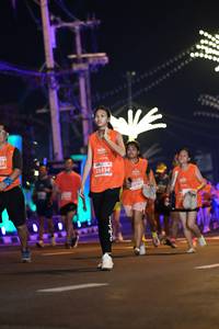 BIB: 25514
                            <button type="button" onclick="openModal(14021373)" class="btn btn-primary btn-sm float-right btn-popup" data-toggle="modal" data-target=".modal-high-quality">
                        <i class="fas fa-shopping-cart"></i> Add to Cart
                    </button>
                                            <button type="button" onclick="isThisMe(14021373, true)" class="btn btn-success btn-sm float-right btn-popup btn-isme hidden" data-toggle="tooltip" data-placement="bottom" title="นี่คือรูปของคุณใช่ไหม คลิกที่นี่เพื่อเอาเข้าอัลบั้ม">
                        <i class="fas fa-plus"></i> Add to album
                    </button>
                    <button type="button" onclick="isThisMe(14021373, false)" class="btn btn-warning btn-sm float-right btn-popup btn-isnotme hidden">
                        <i class="fas fa-ban"></i> Remove from album
                    </button>