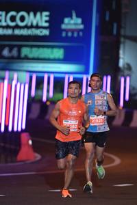 BIB: 2082, 21921, 182
                            <button type="button" onclick="openModal(14715776)" class="btn btn-primary btn-sm float-right btn-popup" data-toggle="modal" data-target=".modal-high-quality">
                        <i class="fas fa-shopping-cart"></i> Add to Cart
                    </button>
                                            <button type="button" onclick="isThisMe(14715776, true)" class="btn btn-success btn-sm float-right btn-popup btn-isme hidden" data-toggle="tooltip" data-placement="bottom" title="นี่คือรูปของคุณใช่ไหม คลิกที่นี่เพื่อเอาเข้าอัลบั้ม">
                        <i class="fas fa-plus"></i> Add to album
                    </button>
                    <button type="button" onclick="isThisMe(14715776, false)" class="btn btn-warning btn-sm float-right btn-popup btn-isnotme hidden">
                        <i class="fas fa-ban"></i> Remove from album
                    </button>