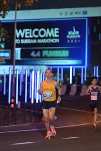 BIB: 2028, 41287
                            <button type="button" onclick="openModal(14715333)" class="btn btn-primary btn-sm float-right btn-popup" data-toggle="modal" data-target=".modal-high-quality">
                        <i class="fas fa-shopping-cart"></i> Add to Cart
                    </button>
                                            <button type="button" onclick="isThisMe(14715333, true)" class="btn btn-success btn-sm float-right btn-popup btn-isme hidden" data-toggle="tooltip" data-placement="bottom" title="นี่คือรูปของคุณใช่ไหม คลิกที่นี่เพื่อเอาเข้าอัลบั้ม">
                        <i class="fas fa-plus"></i> Add to album
                    </button>
                    <button type="button" onclick="isThisMe(14715333, false)" class="btn btn-warning btn-sm float-right btn-popup btn-isnotme hidden">
                        <i class="fas fa-ban"></i> Remove from album
                    </button>