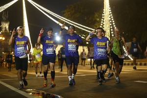 BIB: 45990, 40085, 42574, 47377
                            <button type="button" onclick="openModal(15730417)" class="btn btn-primary btn-sm float-right btn-popup" data-toggle="modal" data-target=".modal-high-quality">
                        <i class="fas fa-shopping-cart"></i> Add to Cart
                    </button>
                                            <button type="button" onclick="isThisMe(15730417, true)" class="btn btn-success btn-sm float-right btn-popup btn-isme hidden" data-toggle="tooltip" data-placement="bottom" title="นี่คือรูปของคุณใช่ไหม คลิกที่นี่เพื่อเอาเข้าอัลบั้ม">
                        <i class="fas fa-plus"></i> Add to album
                    </button>
                    <button type="button" onclick="isThisMe(15730417, false)" class="btn btn-warning btn-sm float-right btn-popup btn-isnotme hidden">
                        <i class="fas fa-ban"></i> Remove from album
                    </button>