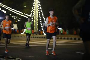 BIB: 0676, 0574
                            <button type="button" onclick="openModal(15691212)" class="btn btn-primary btn-sm float-right btn-popup" data-toggle="modal" data-target=".modal-high-quality">
                        <i class="fas fa-shopping-cart"></i> Add to Cart
                    </button>
                                            <button type="button" onclick="isThisMe(15691212, true)" class="btn btn-success btn-sm float-right btn-popup btn-isme hidden" data-toggle="tooltip" data-placement="bottom" title="นี่คือรูปของคุณใช่ไหม คลิกที่นี่เพื่อเอาเข้าอัลบั้ม">
                        <i class="fas fa-plus"></i> Add to album
                    </button>
                    <button type="button" onclick="isThisMe(15691212, false)" class="btn btn-warning btn-sm float-right btn-popup btn-isnotme hidden">
                        <i class="fas fa-ban"></i> Remove from album
                    </button>