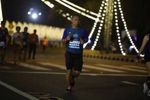 BIB: 45894
                            <button type="button" onclick="openModal(15699231)" class="btn btn-primary btn-sm float-right btn-popup" data-toggle="modal" data-target=".modal-high-quality">
                        <i class="fas fa-shopping-cart"></i> Add to Cart
                    </button>
                                            <button type="button" onclick="isThisMe(15699231, true)" class="btn btn-success btn-sm float-right btn-popup btn-isme hidden" data-toggle="tooltip" data-placement="bottom" title="นี่คือรูปของคุณใช่ไหม คลิกที่นี่เพื่อเอาเข้าอัลบั้ม">
                        <i class="fas fa-plus"></i> Add to album
                    </button>
                    <button type="button" onclick="isThisMe(15699231, false)" class="btn btn-warning btn-sm float-right btn-popup btn-isnotme hidden">
                        <i class="fas fa-ban"></i> Remove from album
                    </button>