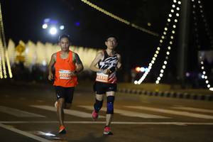 BIB: 0000, 5330, 2703
                            <button type="button" onclick="openModal(15684102)" class="btn btn-primary btn-sm float-right btn-popup" data-toggle="modal" data-target=".modal-high-quality">
                        <i class="fas fa-shopping-cart"></i> Add to Cart
                    </button>
                                            <button type="button" onclick="isThisMe(15684102, true)" class="btn btn-success btn-sm float-right btn-popup btn-isme hidden" data-toggle="tooltip" data-placement="bottom" title="นี่คือรูปของคุณใช่ไหม คลิกที่นี่เพื่อเอาเข้าอัลบั้ม">
                        <i class="fas fa-plus"></i> Add to album
                    </button>
                    <button type="button" onclick="isThisMe(15684102, false)" class="btn btn-warning btn-sm float-right btn-popup btn-isnotme hidden">
                        <i class="fas fa-ban"></i> Remove from album
                    </button>