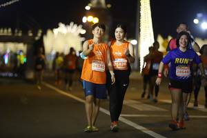 BIB: 28345, 26826, 28648
                            <button type="button" onclick="openModal(15700466)" class="btn btn-primary btn-sm float-right btn-popup" data-toggle="modal" data-target=".modal-high-quality">
                        <i class="fas fa-shopping-cart"></i> Add to Cart
                    </button>
                                            <button type="button" onclick="isThisMe(15700466, true)" class="btn btn-success btn-sm float-right btn-popup btn-isme hidden" data-toggle="tooltip" data-placement="bottom" title="นี่คือรูปของคุณใช่ไหม คลิกที่นี่เพื่อเอาเข้าอัลบั้ม">
                        <i class="fas fa-plus"></i> Add to album
                    </button>
                    <button type="button" onclick="isThisMe(15700466, false)" class="btn btn-warning btn-sm float-right btn-popup btn-isnotme hidden">
                        <i class="fas fa-ban"></i> Remove from album
                    </button>