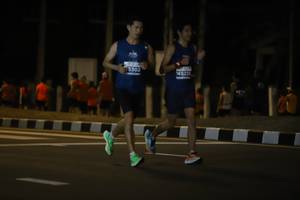 BIB: 5302, 4523
                            <button type="button" onclick="openModal(15690856)" class="btn btn-primary btn-sm float-right btn-popup" data-toggle="modal" data-target=".modal-high-quality">
                        <i class="fas fa-shopping-cart"></i> Add to Cart
                    </button>
                                            <button type="button" onclick="isThisMe(15690856, true)" class="btn btn-success btn-sm float-right btn-popup btn-isme hidden" data-toggle="tooltip" data-placement="bottom" title="นี่คือรูปของคุณใช่ไหม คลิกที่นี่เพื่อเอาเข้าอัลบั้ม">
                        <i class="fas fa-plus"></i> Add to album
                    </button>
                    <button type="button" onclick="isThisMe(15690856, false)" class="btn btn-warning btn-sm float-right btn-popup btn-isnotme hidden">
                        <i class="fas fa-ban"></i> Remove from album
                    </button>
