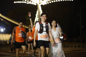BIB: 201, 27057, 29370
                            <button type="button" onclick="openModal(13910038)" class="btn btn-primary btn-sm float-right btn-popup" data-toggle="modal" data-target=".modal-high-quality">
                        <i class="fas fa-shopping-cart"></i> Add to Cart
                    </button>
                                            <button type="button" onclick="isThisMe(13910038, true)" class="btn btn-success btn-sm float-right btn-popup btn-isme hidden" data-toggle="tooltip" data-placement="bottom" title="นี่คือรูปของคุณใช่ไหม คลิกที่นี่เพื่อเอาเข้าอัลบั้ม">
                        <i class="fas fa-plus"></i> Add to album
                    </button>
                    <button type="button" onclick="isThisMe(13910038, false)" class="btn btn-warning btn-sm float-right btn-popup btn-isnotme hidden">
                        <i class="fas fa-ban"></i> Remove from album
                    </button>