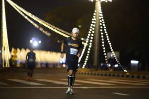 BIB: 7682
                            <button type="button" onclick="openModal(13933293)" class="btn btn-primary btn-sm float-right btn-popup" data-toggle="modal" data-target=".modal-high-quality">
                        <i class="fas fa-shopping-cart"></i> Add to Cart
                    </button>
                                            <button type="button" onclick="isThisMe(13933293, true)" class="btn btn-success btn-sm float-right btn-popup btn-isme hidden" data-toggle="tooltip" data-placement="bottom" title="นี่คือรูปของคุณใช่ไหม คลิกที่นี่เพื่อเอาเข้าอัลบั้ม">
                        <i class="fas fa-plus"></i> Add to album
                    </button>
                    <button type="button" onclick="isThisMe(13933293, false)" class="btn btn-warning btn-sm float-right btn-popup btn-isnotme hidden">
                        <i class="fas fa-ban"></i> Remove from album
                    </button>