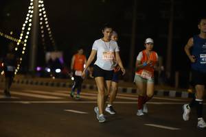 BIB: 76233, 28122
                            <button type="button" onclick="openModal(13919128)" class="btn btn-primary btn-sm float-right btn-popup" data-toggle="modal" data-target=".modal-high-quality">
                        <i class="fas fa-shopping-cart"></i> Add to Cart
                    </button>
                                            <button type="button" onclick="isThisMe(13919128, true)" class="btn btn-success btn-sm float-right btn-popup btn-isme hidden" data-toggle="tooltip" data-placement="bottom" title="นี่คือรูปของคุณใช่ไหม คลิกที่นี่เพื่อเอาเข้าอัลบั้ม">
                        <i class="fas fa-plus"></i> Add to album
                    </button>
                    <button type="button" onclick="isThisMe(13919128, false)" class="btn btn-warning btn-sm float-right btn-popup btn-isnotme hidden">
                        <i class="fas fa-ban"></i> Remove from album
                    </button>