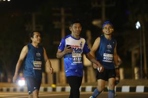 BIB: 40303, 4535, 40831
                            <button type="button" onclick="openModal(15324594)" class="btn btn-primary btn-sm float-right btn-popup" data-toggle="modal" data-target=".modal-high-quality">
                        <i class="fas fa-shopping-cart"></i> Add to Cart
                    </button>
                                            <button type="button" onclick="isThisMe(15324594, true)" class="btn btn-success btn-sm float-right btn-popup btn-isme hidden" data-toggle="tooltip" data-placement="bottom" title="นี่คือรูปของคุณใช่ไหม คลิกที่นี่เพื่อเอาเข้าอัลบั้ม">
                        <i class="fas fa-plus"></i> Add to album
                    </button>
                    <button type="button" onclick="isThisMe(15324594, false)" class="btn btn-warning btn-sm float-right btn-popup btn-isnotme hidden">
                        <i class="fas fa-ban"></i> Remove from album
                    </button>