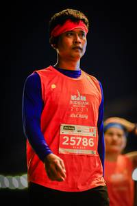 BIB: 2021, 25786
                            <button type="button" onclick="openModal(15805735)" class="btn btn-primary btn-sm float-right btn-popup" data-toggle="modal" data-target=".modal-high-quality">
                        <i class="fas fa-shopping-cart"></i> Add to Cart
                    </button>
                                            <button type="button" onclick="isThisMe(15805735, true)" class="btn btn-success btn-sm float-right btn-popup btn-isme hidden" data-toggle="tooltip" data-placement="bottom" title="นี่คือรูปของคุณใช่ไหม คลิกที่นี่เพื่อเอาเข้าอัลบั้ม">
                        <i class="fas fa-plus"></i> Add to album
                    </button>
                    <button type="button" onclick="isThisMe(15805735, false)" class="btn btn-warning btn-sm float-right btn-popup btn-isnotme hidden">
                        <i class="fas fa-ban"></i> Remove from album
                    </button>
