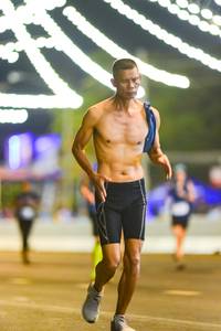 BIB: 2561
                            <button type="button" onclick="openModal(15716596)" class="btn btn-primary btn-sm float-right btn-popup" data-toggle="modal" data-target=".modal-high-quality">
                        <i class="fas fa-shopping-cart"></i> Add to Cart
                    </button>
                                            <button type="button" onclick="isThisMe(15716596, true)" class="btn btn-success btn-sm float-right btn-popup btn-isme hidden" data-toggle="tooltip" data-placement="bottom" title="นี่คือรูปของคุณใช่ไหม คลิกที่นี่เพื่อเอาเข้าอัลบั้ม">
                        <i class="fas fa-plus"></i> Add to album
                    </button>
                    <button type="button" onclick="isThisMe(15716596, false)" class="btn btn-warning btn-sm float-right btn-popup btn-isnotme hidden">
                        <i class="fas fa-ban"></i> Remove from album
                    </button>