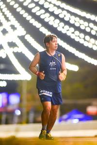 BIB: 22061
                            <button type="button" onclick="openModal(15712035)" class="btn btn-primary btn-sm float-right btn-popup" data-toggle="modal" data-target=".modal-high-quality">
                        <i class="fas fa-shopping-cart"></i> Add to Cart
                    </button>
                                            <button type="button" onclick="isThisMe(15712035, true)" class="btn btn-success btn-sm float-right btn-popup btn-isme hidden" data-toggle="tooltip" data-placement="bottom" title="นี่คือรูปของคุณใช่ไหม คลิกที่นี่เพื่อเอาเข้าอัลบั้ม">
                        <i class="fas fa-plus"></i> Add to album
                    </button>
                    <button type="button" onclick="isThisMe(15712035, false)" class="btn btn-warning btn-sm float-right btn-popup btn-isnotme hidden">
                        <i class="fas fa-ban"></i> Remove from album
                    </button>