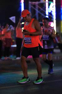 BIB: 78410, 42596
                            <button type="button" onclick="openModal(15123915)" class="btn btn-primary btn-sm float-right btn-popup" data-toggle="modal" data-target=".modal-high-quality">
                        <i class="fas fa-shopping-cart"></i> Add to Cart
                    </button>
                                            <button type="button" onclick="isThisMe(15123915, true)" class="btn btn-success btn-sm float-right btn-popup btn-isme hidden" data-toggle="tooltip" data-placement="bottom" title="นี่คือรูปของคุณใช่ไหม คลิกที่นี่เพื่อเอาเข้าอัลบั้ม">
                        <i class="fas fa-plus"></i> Add to album
                    </button>
                    <button type="button" onclick="isThisMe(15123915, false)" class="btn btn-warning btn-sm float-right btn-popup btn-isnotme hidden">
                        <i class="fas fa-ban"></i> Remove from album
                    </button>
