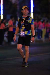 BIB: 852
                            <button type="button" onclick="openModal(15178804)" class="btn btn-primary btn-sm float-right btn-popup" data-toggle="modal" data-target=".modal-high-quality">
                        <i class="fas fa-shopping-cart"></i> Add to Cart
                    </button>
                                            <button type="button" onclick="isThisMe(15178804, true)" class="btn btn-success btn-sm float-right btn-popup btn-isme hidden" data-toggle="tooltip" data-placement="bottom" title="นี่คือรูปของคุณใช่ไหม คลิกที่นี่เพื่อเอาเข้าอัลบั้ม">
                        <i class="fas fa-plus"></i> Add to album
                    </button>
                    <button type="button" onclick="isThisMe(15178804, false)" class="btn btn-warning btn-sm float-right btn-popup btn-isnotme hidden">
                        <i class="fas fa-ban"></i> Remove from album
                    </button>