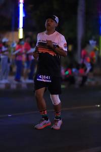 BIB: 41841
                            <button type="button" onclick="openModal(15167323)" class="btn btn-primary btn-sm float-right btn-popup" data-toggle="modal" data-target=".modal-high-quality">
                        <i class="fas fa-shopping-cart"></i> Add to Cart
                    </button>
                                            <button type="button" onclick="isThisMe(15167323, true)" class="btn btn-success btn-sm float-right btn-popup btn-isme hidden" data-toggle="tooltip" data-placement="bottom" title="นี่คือรูปของคุณใช่ไหม คลิกที่นี่เพื่อเอาเข้าอัลบั้ม">
                        <i class="fas fa-plus"></i> Add to album
                    </button>
                    <button type="button" onclick="isThisMe(15167323, false)" class="btn btn-warning btn-sm float-right btn-popup btn-isnotme hidden">
                        <i class="fas fa-ban"></i> Remove from album
                    </button>