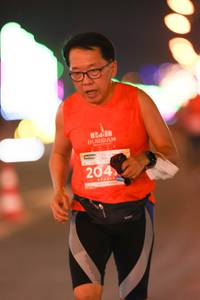 BIB: 021, 204
                            <button type="button" onclick="openModal(15262121)" class="btn btn-primary btn-sm float-right btn-popup" data-toggle="modal" data-target=".modal-high-quality">
                        <i class="fas fa-shopping-cart"></i> Add to Cart
                    </button>
                                            <button type="button" onclick="isThisMe(15262121, true)" class="btn btn-success btn-sm float-right btn-popup btn-isme hidden" data-toggle="tooltip" data-placement="bottom" title="นี่คือรูปของคุณใช่ไหม คลิกที่นี่เพื่อเอาเข้าอัลบั้ม">
                        <i class="fas fa-plus"></i> Add to album
                    </button>
                    <button type="button" onclick="isThisMe(15262121, false)" class="btn btn-warning btn-sm float-right btn-popup btn-isnotme hidden">
                        <i class="fas fa-ban"></i> Remove from album
                    </button>